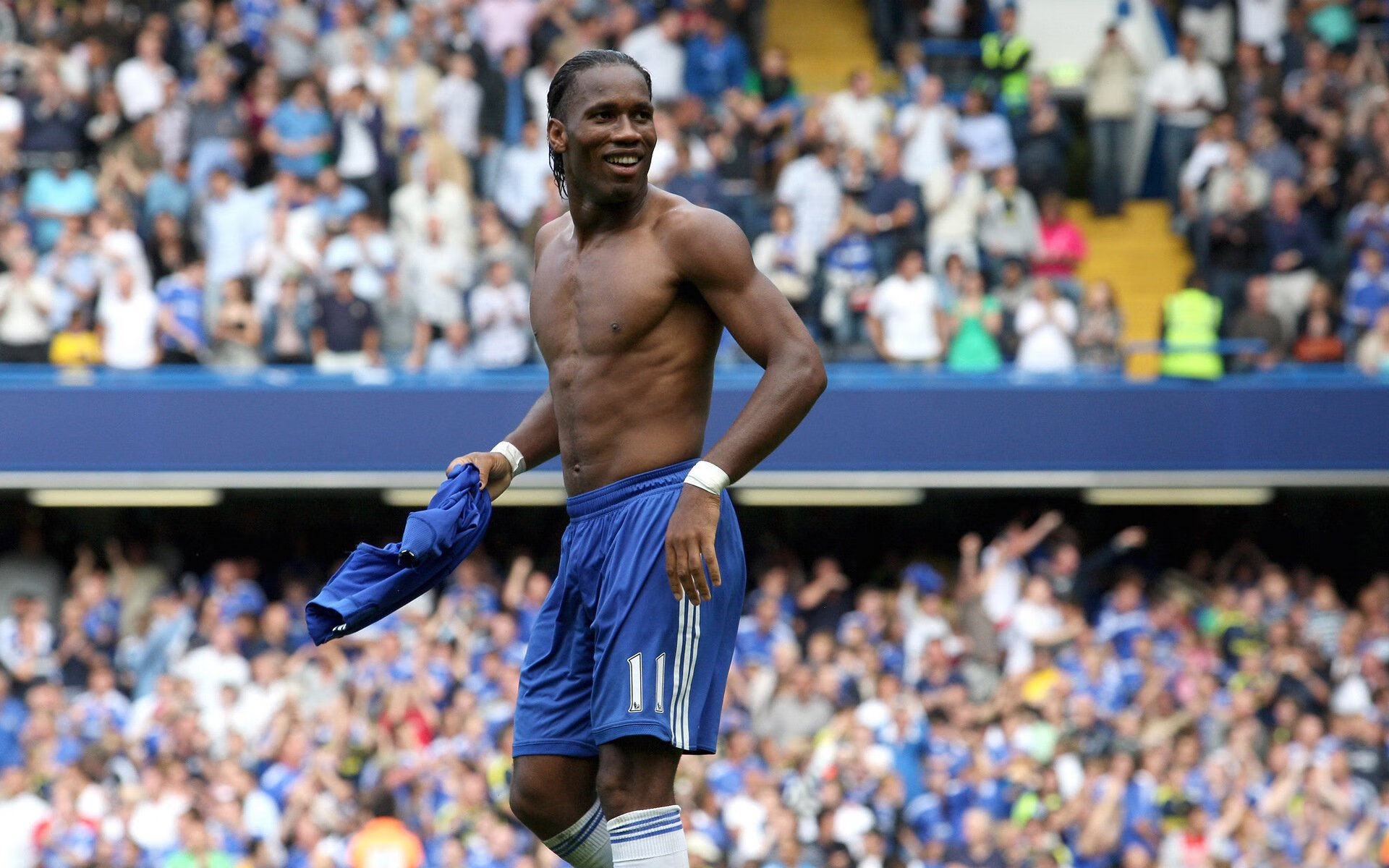 安德森关注年轻球员潜力以实现俱乐部长期储备，安德森续约