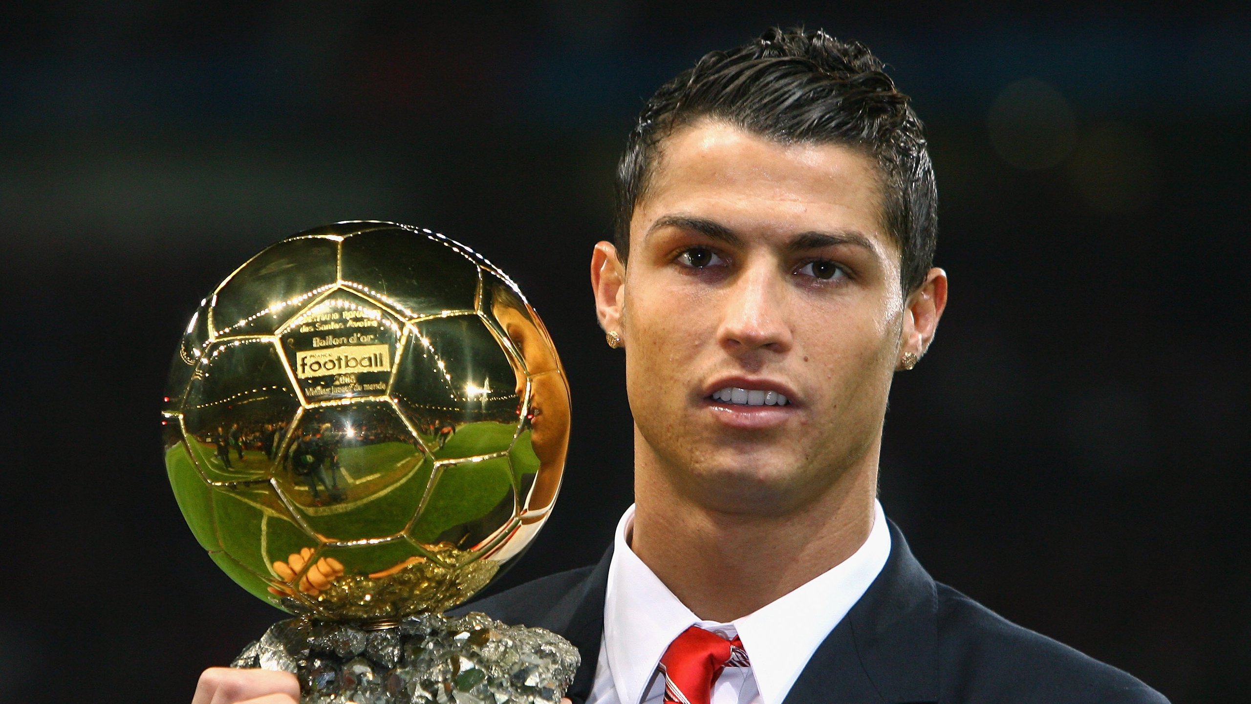 朴智星：从亚洲到欧冠冠军，曼联铁肺的传奇，朴智星在曼联什么位置